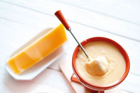 Vyzkoušejte skvělé sýrové fondue