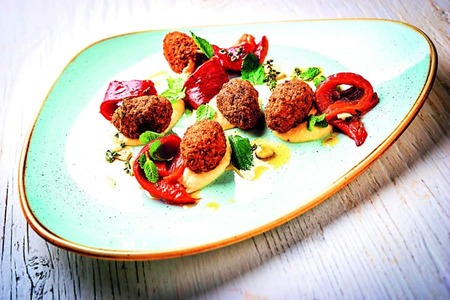 Cizrnové medailonky s dipem