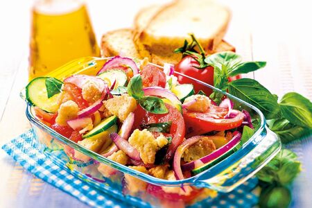 Salát Panzanella