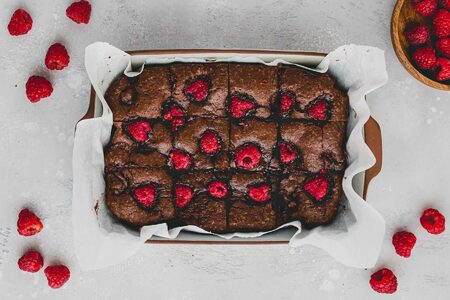 Brownies s čerstvými malinami